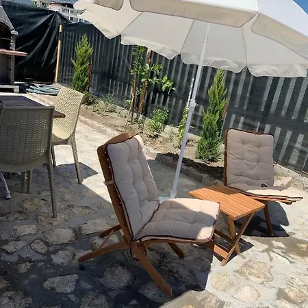 Mos Villas *